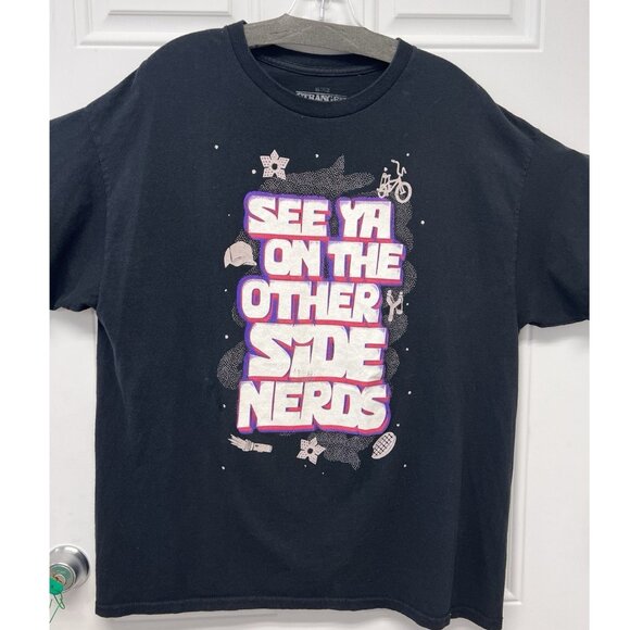 Stranger Things Vintage Graphic T-Shirt SizeXL AAA3265 - Picture 1 of 3